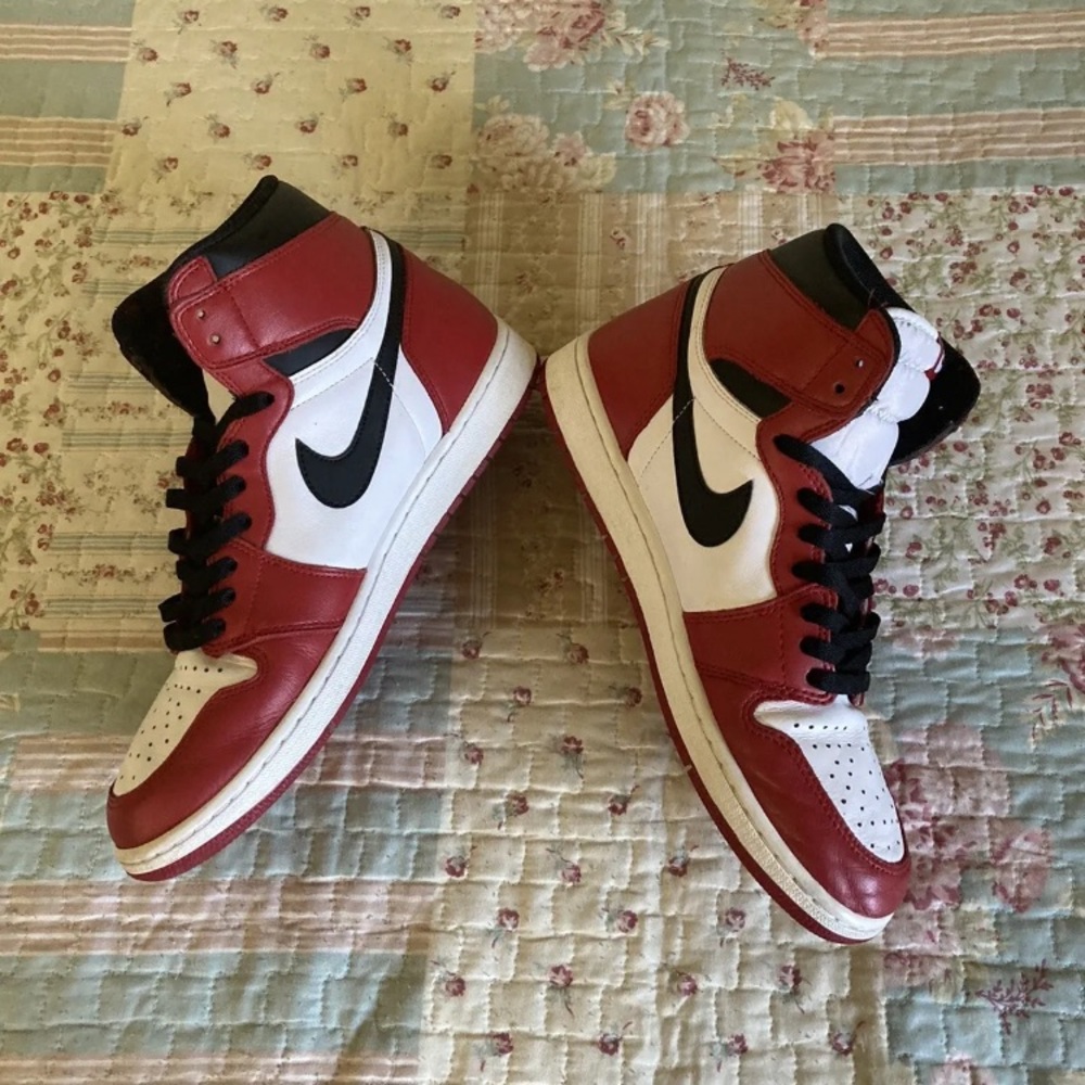 Nike Air Jordan Retro 1 High OG Chicago White Varsity 555088-101 Sz 11.5 No Box